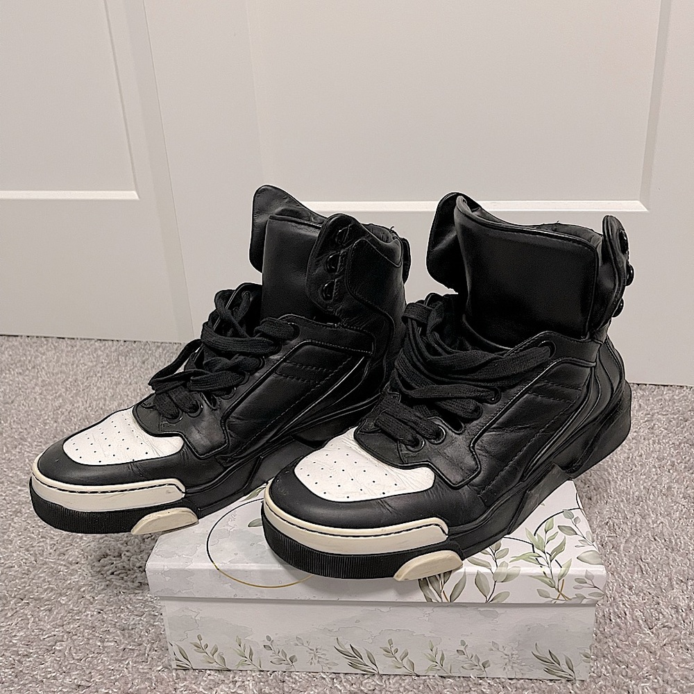 GIVENCHY black leather high top sneakers size43